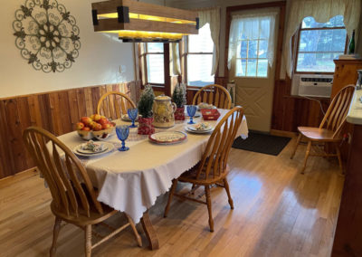 Cottage Dining | Savannah House Wine Country Inn & Cottages | Finger Lakes, NY